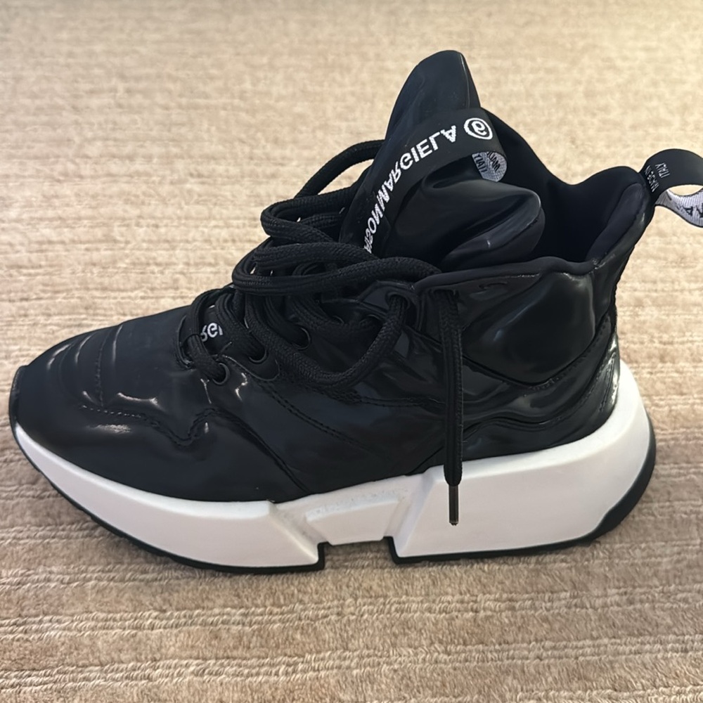 Maison Margiela warerproof sheakers in black color. Size:39 - Picture 7 of 13